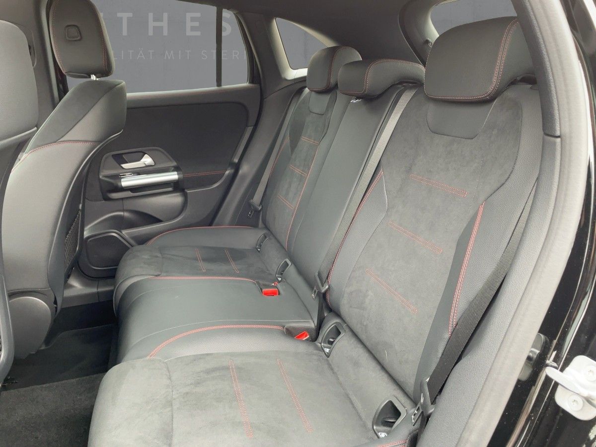 Fahrzeugabbildung Mercedes-Benz GLA 200 d AMG/Night/360°/AHK