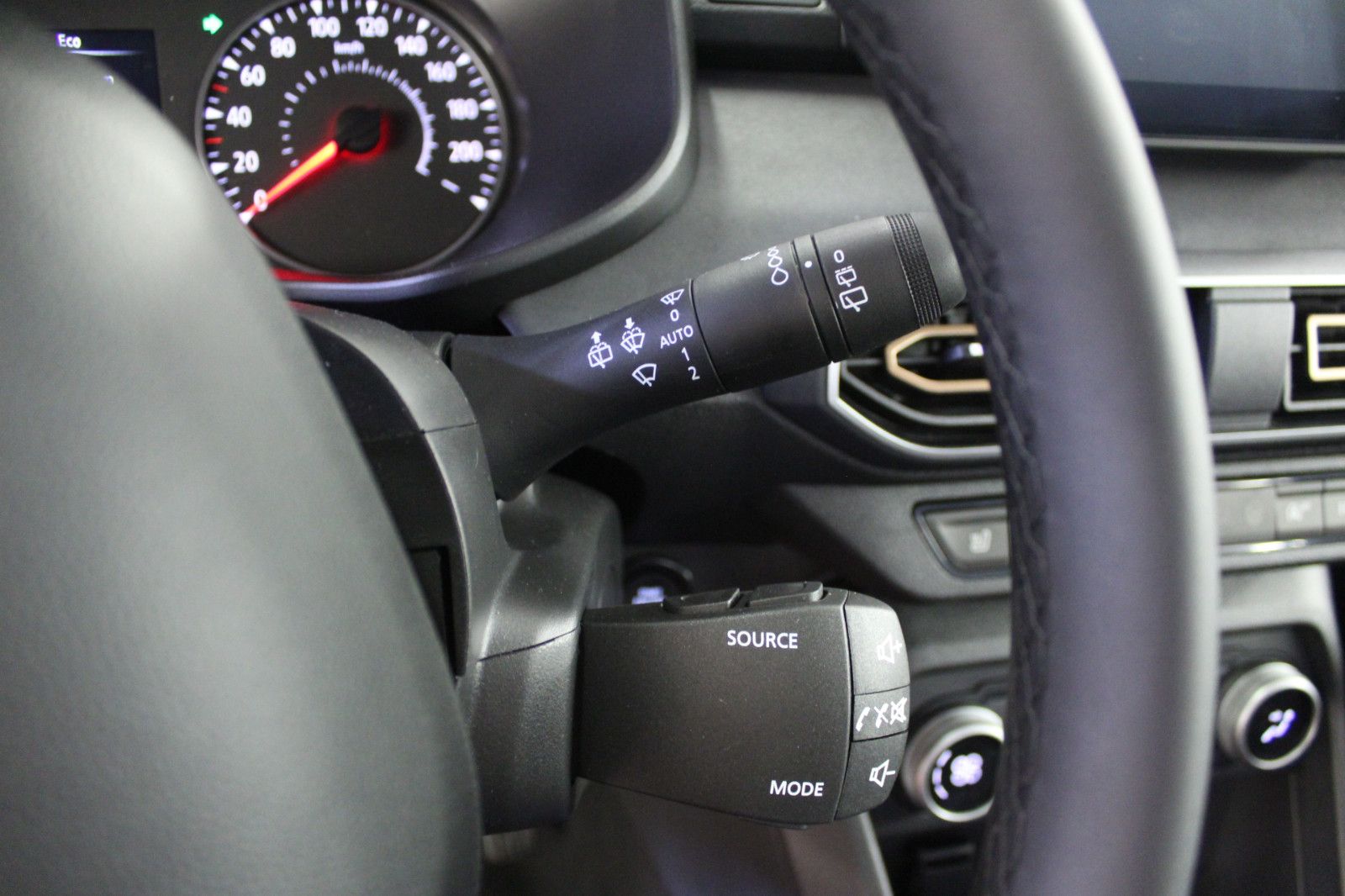 Fahrzeugabbildung Dacia Sandero Stepway TCe 90 auto Extreme*City-Paket*