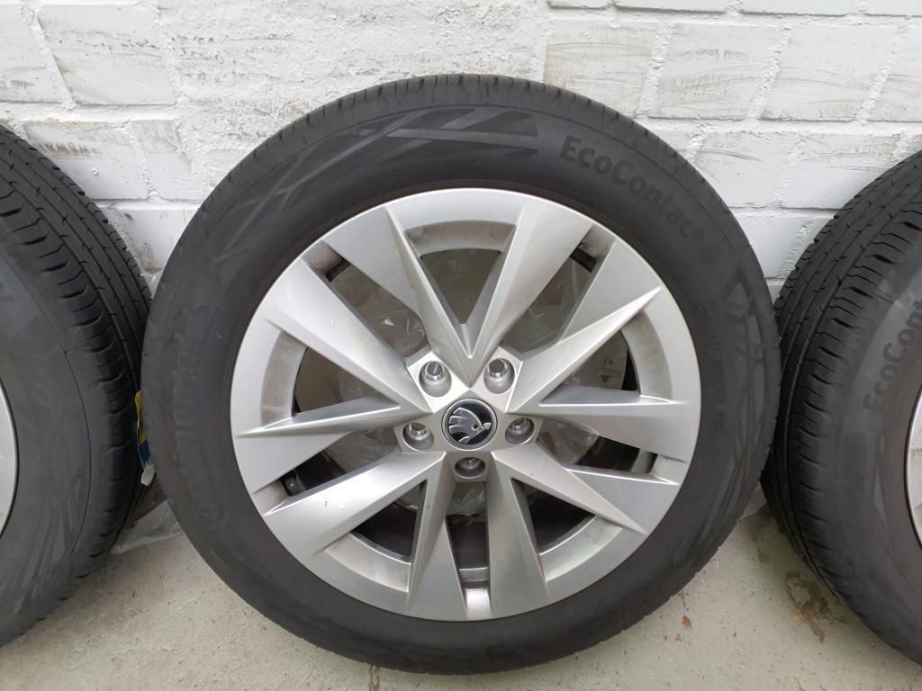 Skoda Octavia Combi Style 2.0 TDI PDC*Tempo*Klima*NAV