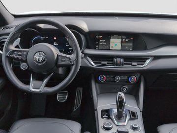 Alfa-Romeo Stelvio - 6
