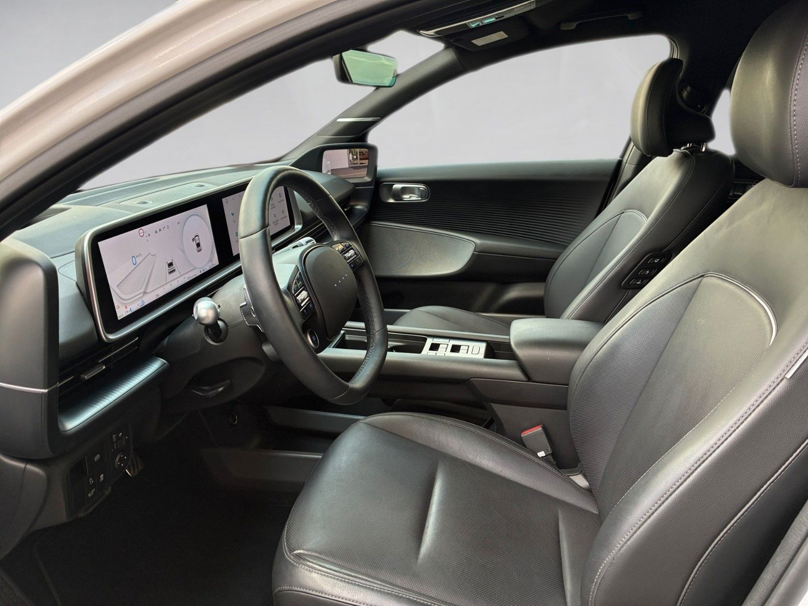 Fahrzeugabbildung Hyundai IONIQ 6 UNIQ 325PS 360°/Bose/Leder!