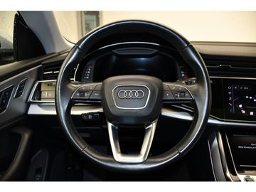 Audi Q8 - 6
