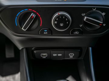 Hyundai Bayon 1.0 Select 2WD Fernlicht-Assistent Kamera