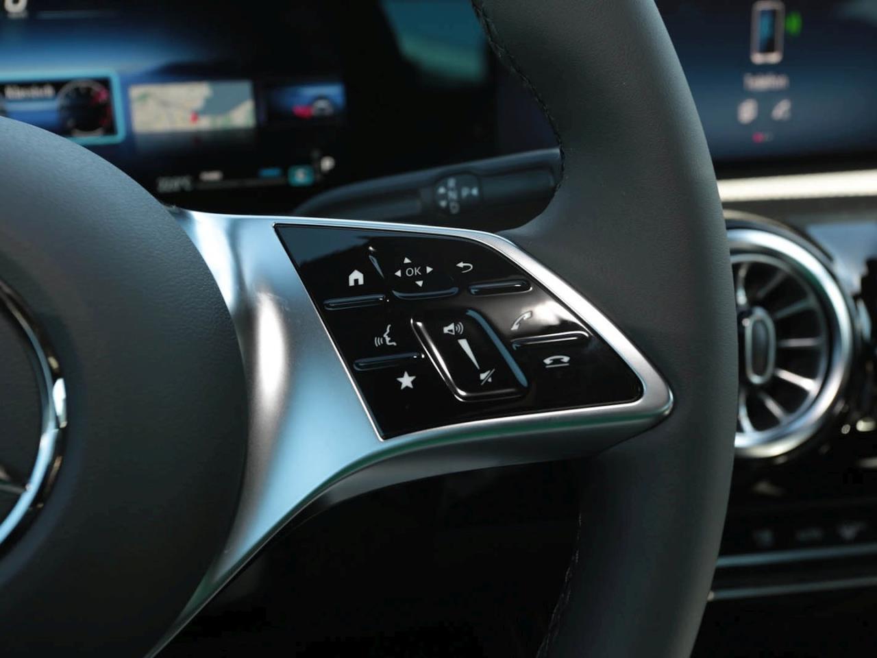 Mercedes-Benz A-Class Progressive Distronic Keyless Kamera ParkA, миниатюра 10