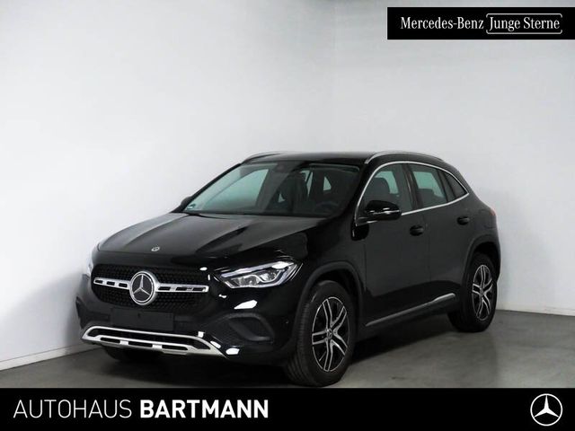MERCEDES-BENZ GLA 250 PROGRESSIVE+PANO LED+COMAND+STANDHEIZUNG
