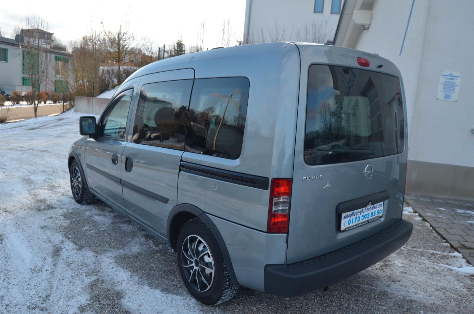 Opel Combo 2010 — photo 7