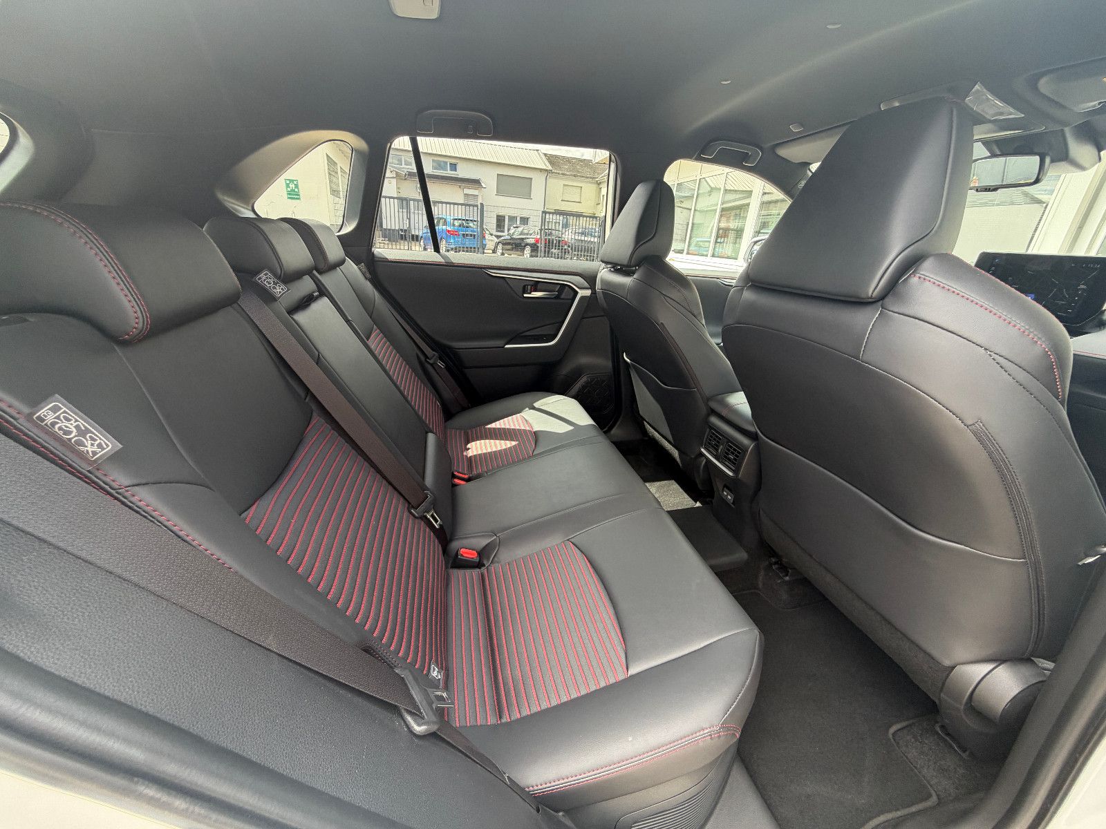 Fahrzeugabbildung Suzuki Across 2.5 Plug-In Hybrid Comfort+ E-Four/ACC/