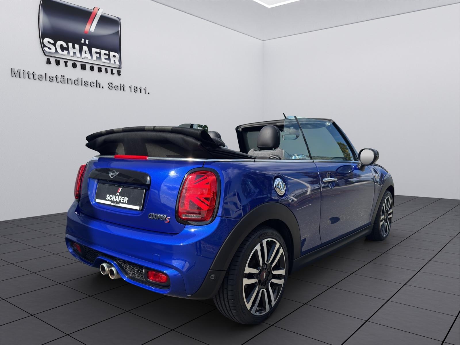 MINI Cooper S Cabrio Navi Kamera LED WirelessCharging