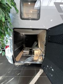 HYMER  ERIBA  HYMERCAR B-Klasse ML I 880 *Aktion Hubstützenanlage*
