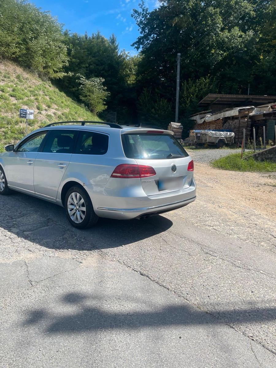 Volkswagen Passat 2013 — салон