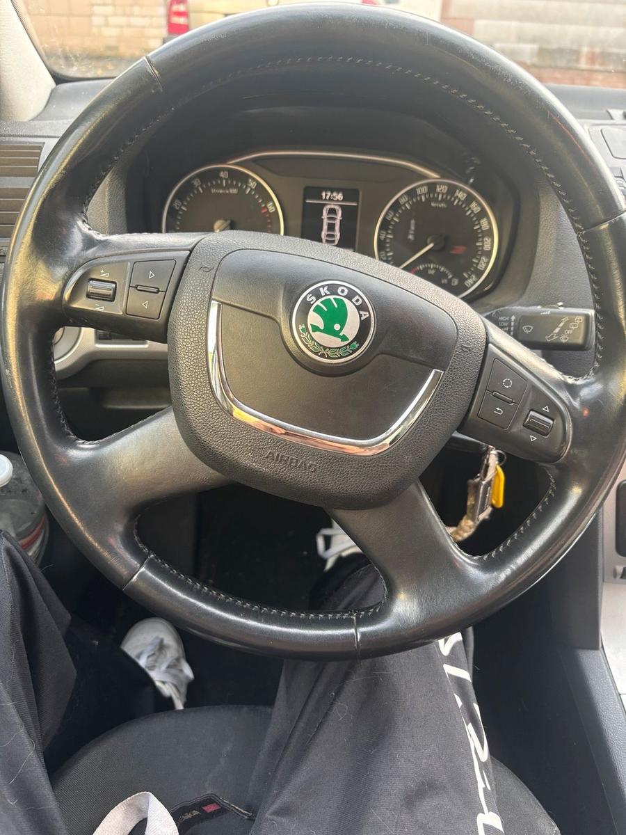 Skoda Octavia 2009 — photo 7