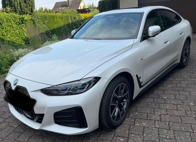 BMW i4 eDrive40 M Sport M Sport, AHK, Glasd., HeadUp