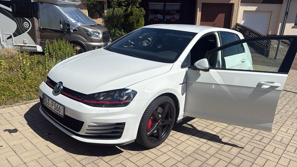 Image of Volkswagen Golf
