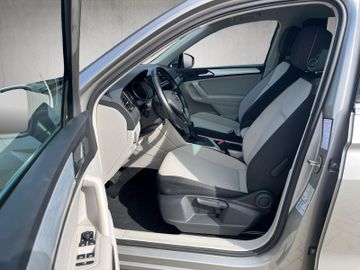 Volkswagen Tiguan - 9