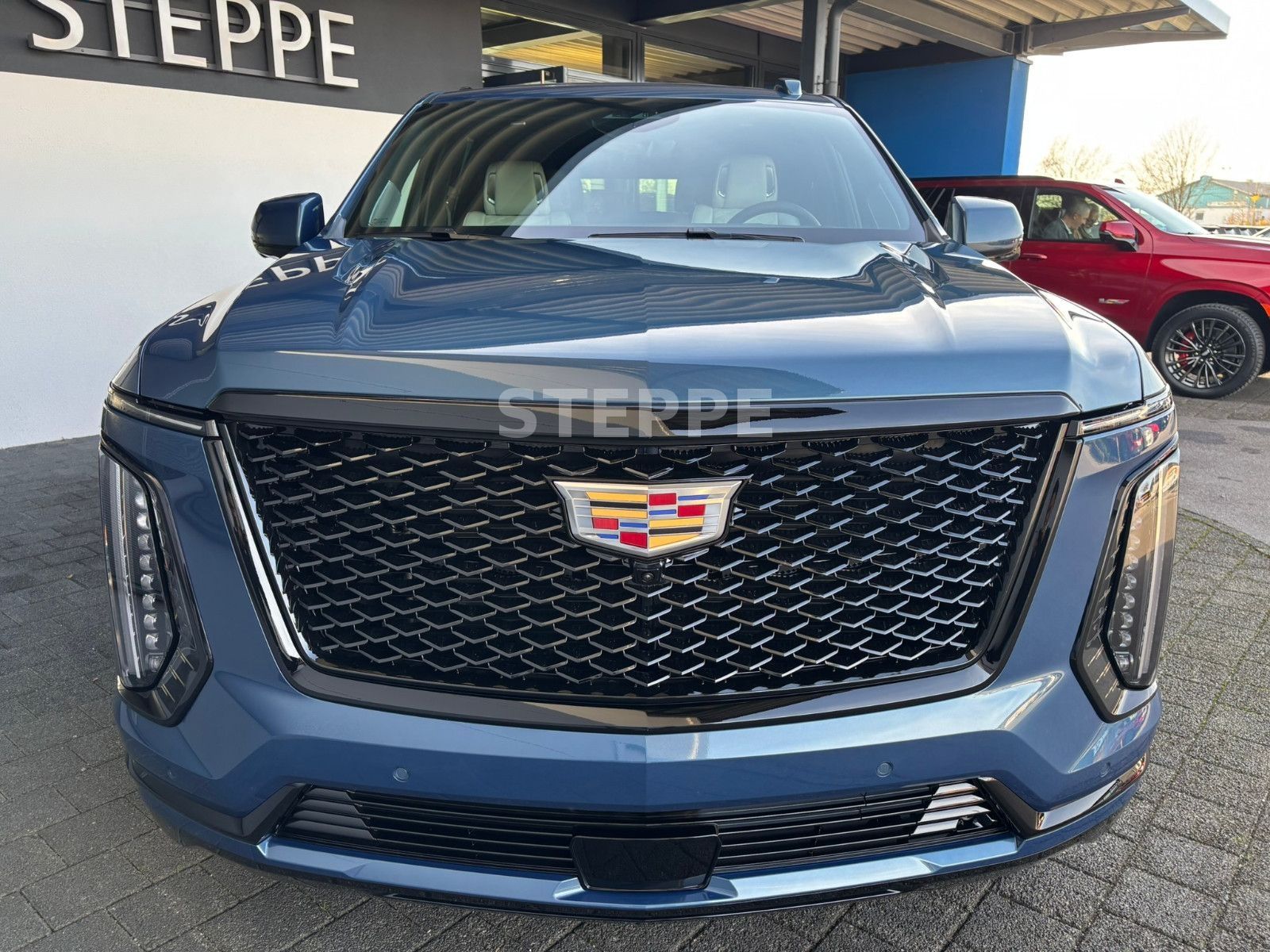 Cadillac Escalade FACELIFT MY26 6.2 V8 ESV Sport Platinum