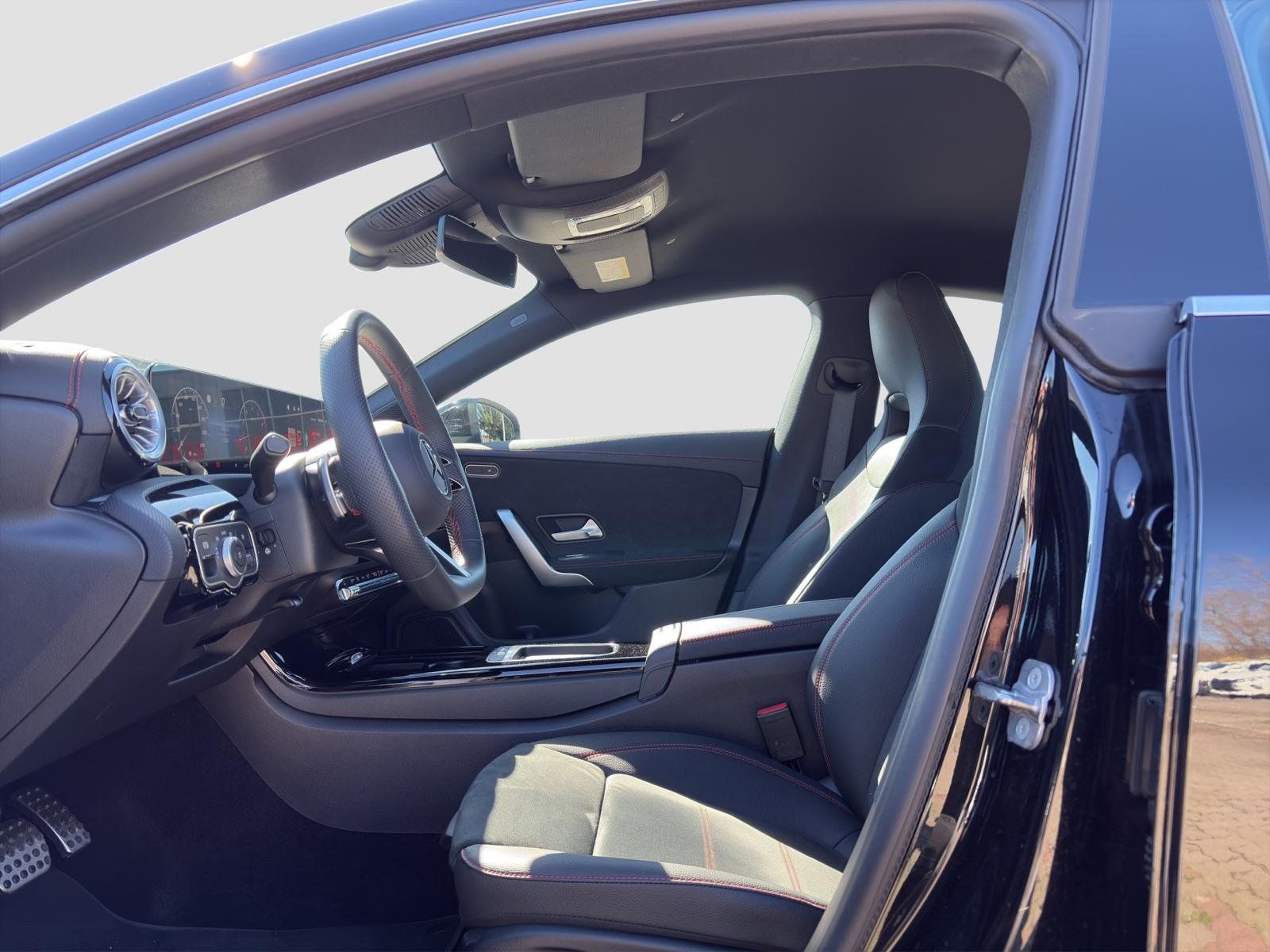 Fahrzeugabbildung Mercedes-Benz CLA 200 AMG Line (EURO 6d)
