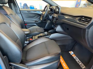 Ford Focus Lim. ST-Line 5-Türer Aut.*LED*NAVI*ACC*B&O