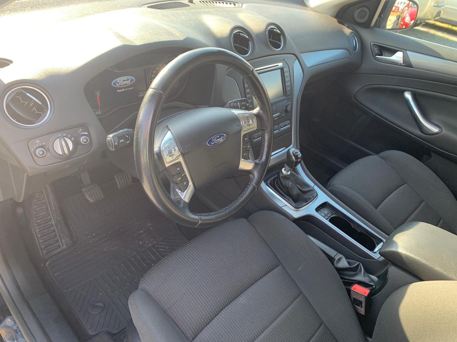 Ford Mondeo 2013 — photo 9