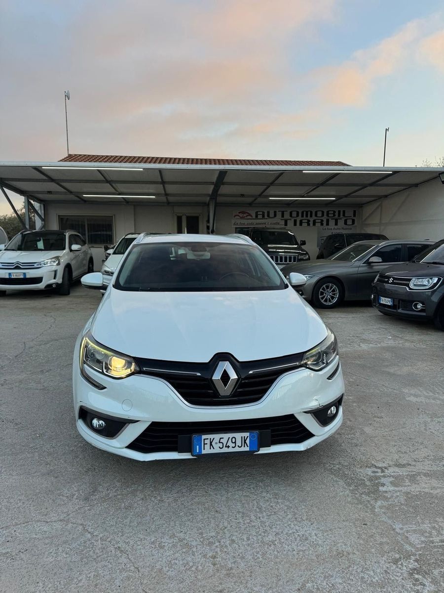 RENAULT ANDERE