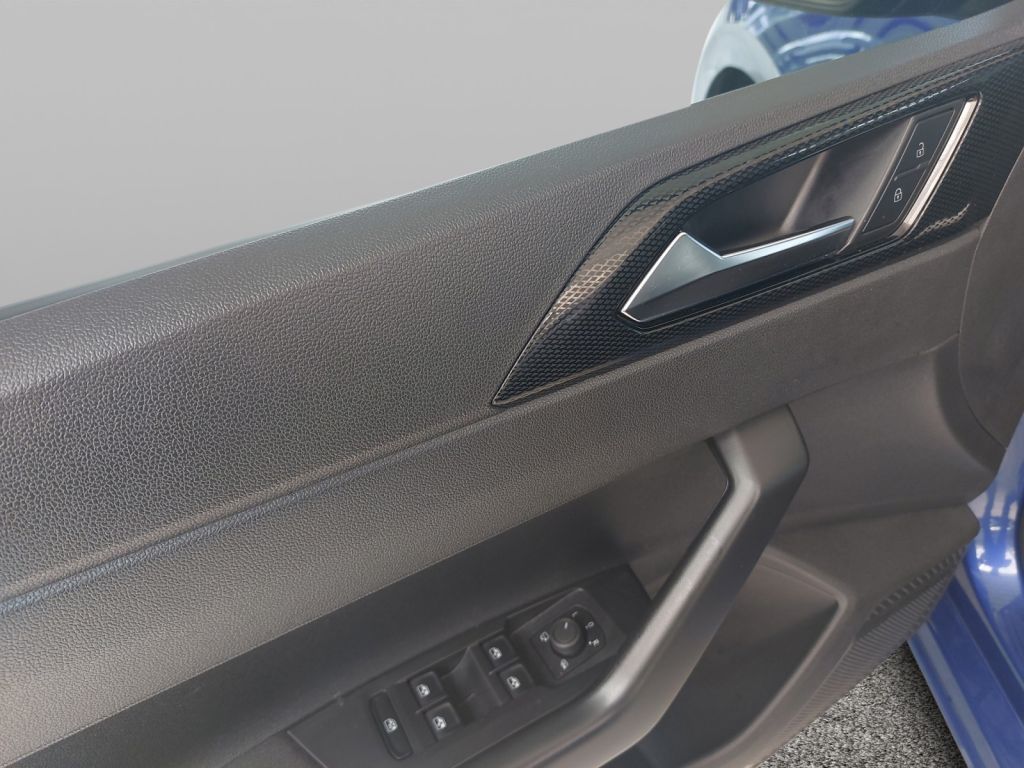 Fahrzeugabbildung Volkswagen Polo 1.0 TSI Life ACC Navi IQ Drive