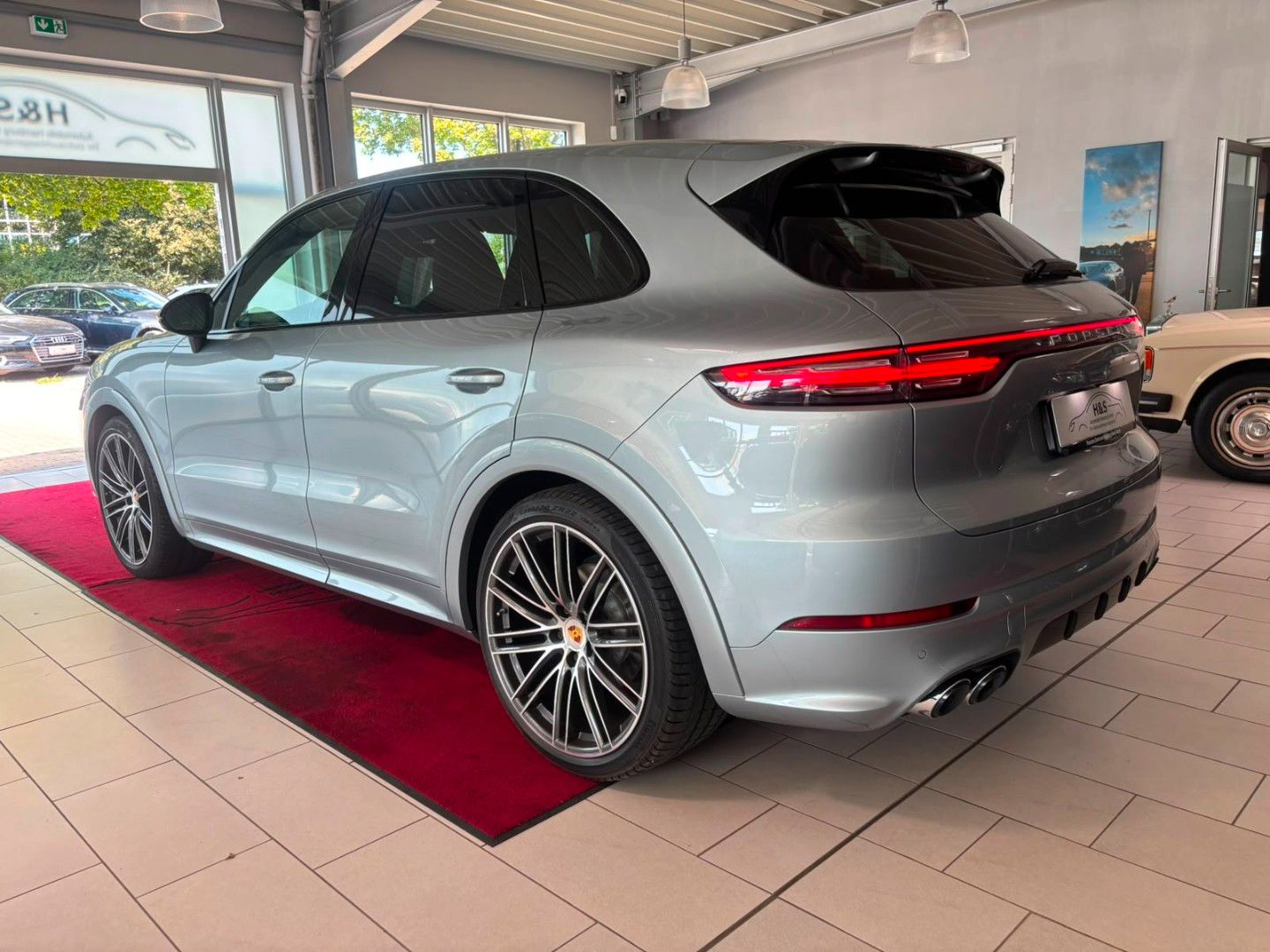 Porsche Cayenne Sport-Design-Paket*PANO/BOSE/22ZOLL* imagem 3