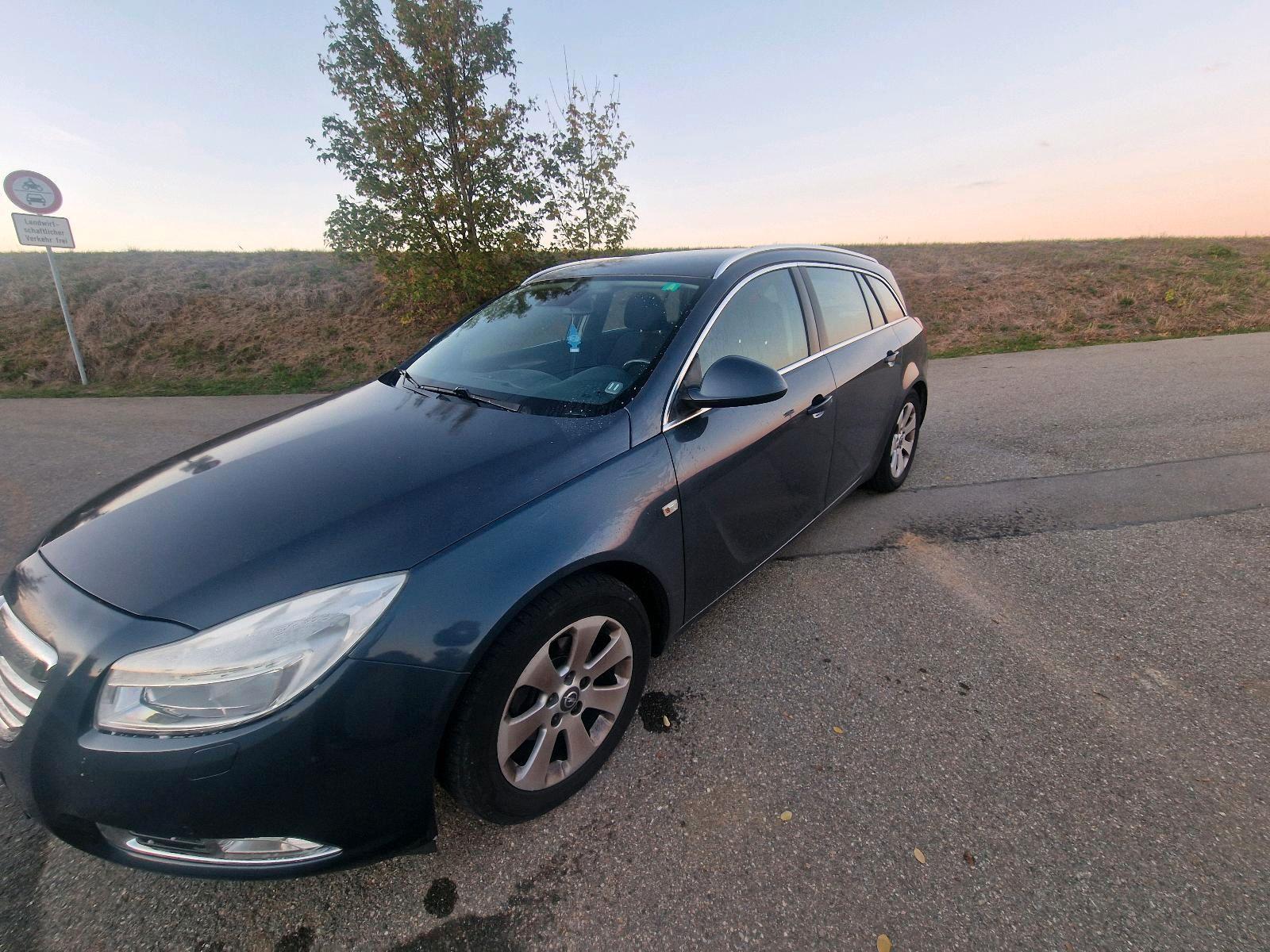 Opel Insignia 2009 — interior