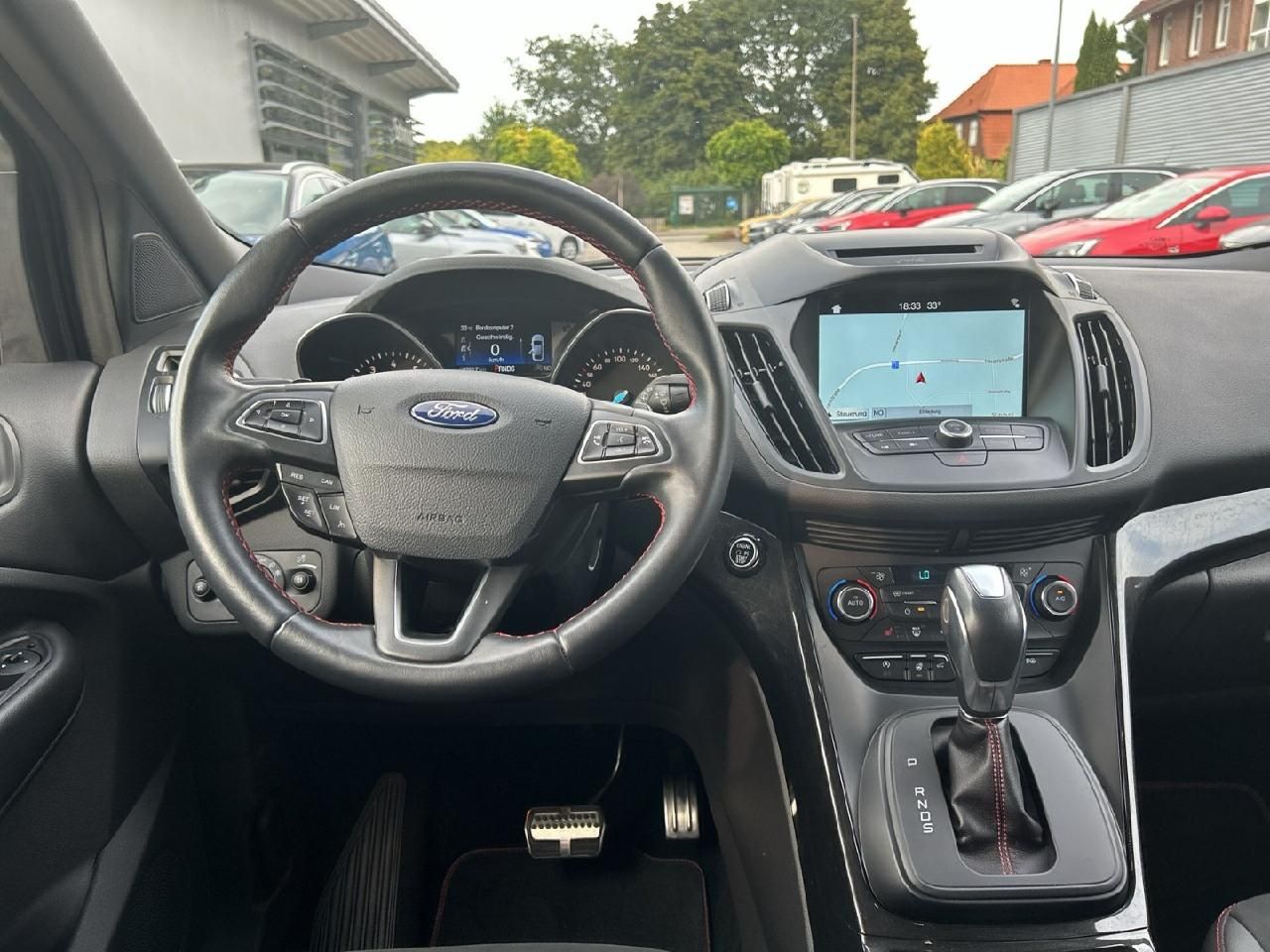 Fahrzeugabbildung Ford Kuga ST-Line, AHK