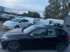 Fahrzeugabbildung BMW 118 1 Limousine 118 d Advantage LED PDC