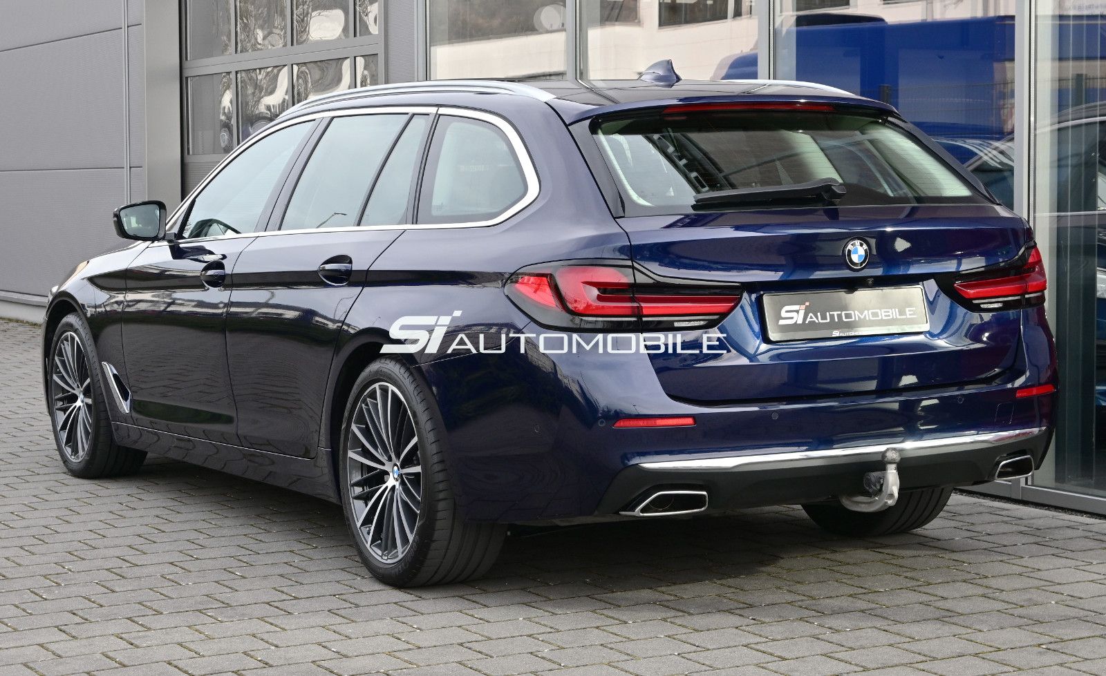 Fahrzeugabbildung BMW 530d xDr. Touring Luxury °UVP 100.360€°TRAUM°360