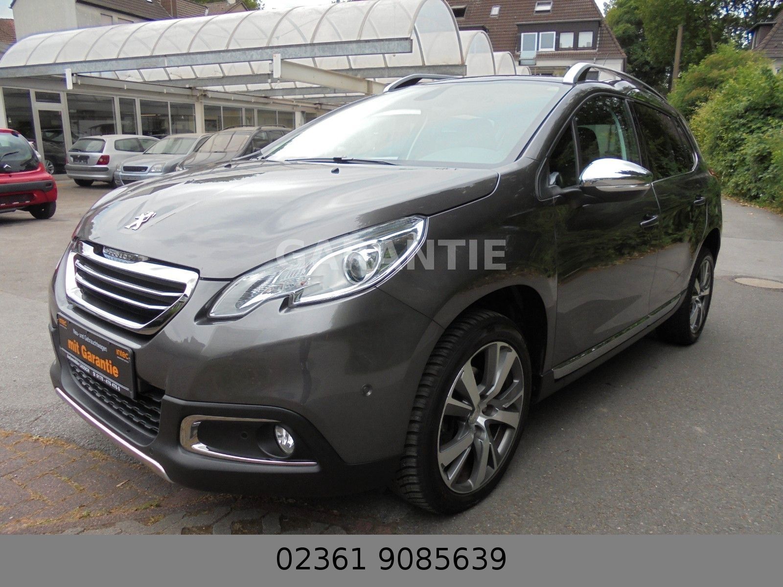 Fahrzeugabbildung Peugeot 2008 Allure Automatik/Panorama/Parktronik/