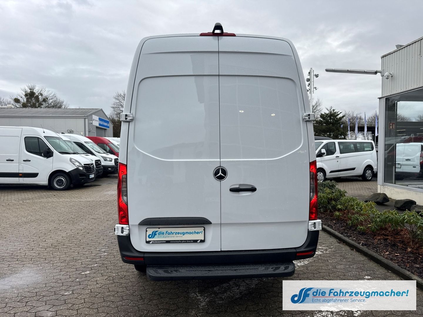 Fahrzeugabbildung Mercedes-Benz Sprinter III Kasten RWD AWD 317  CDI L2  Navi 36