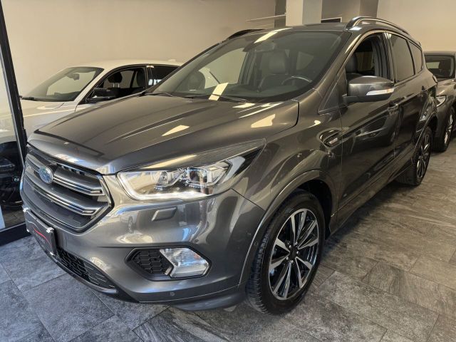 Ford Kuga 1.5 TDCI 120 CV S&S 2WD ST-Line