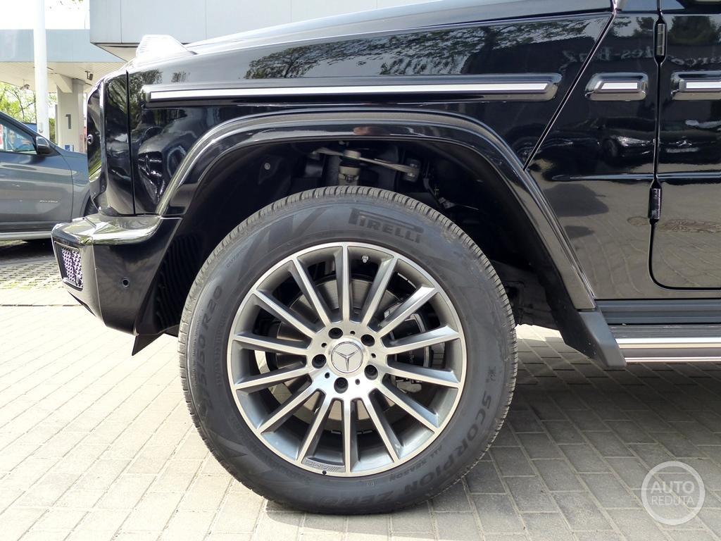 Mercedes-Benz G 400