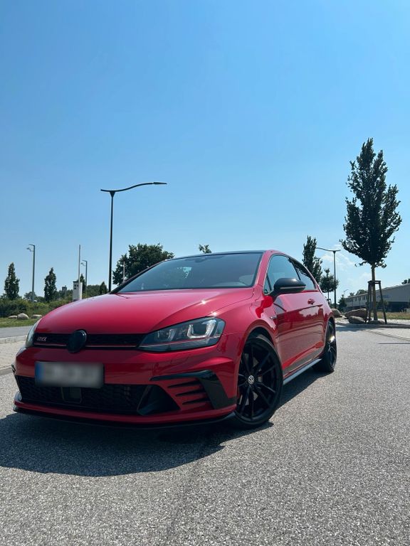 Image of Volkswagen Golf