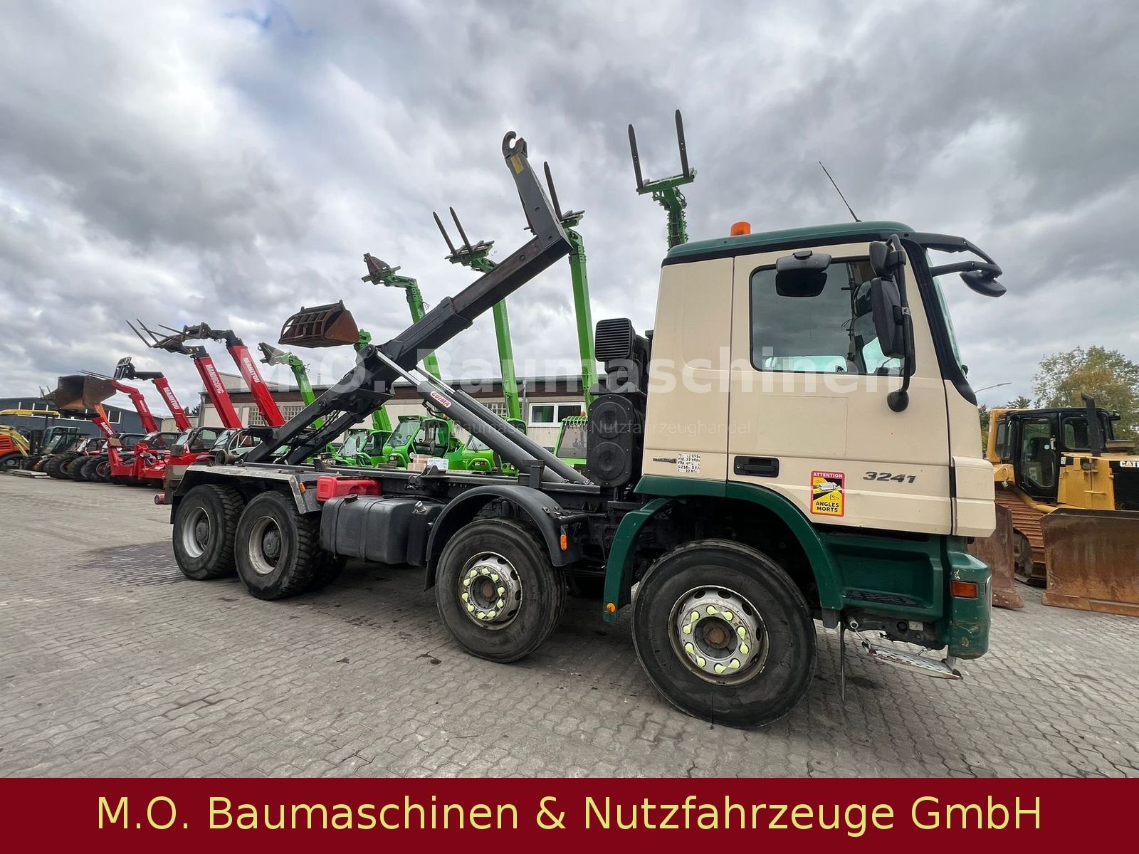 Fahrzeugabbildung Mercedes-Benz Mercedes Actros 3241 / 8x4 / Euro 4/