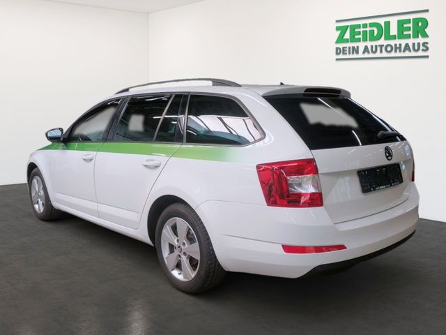 Skoda Octavia Combi 2.0 TDI DSG Elegance *AHK*Navi*PDC