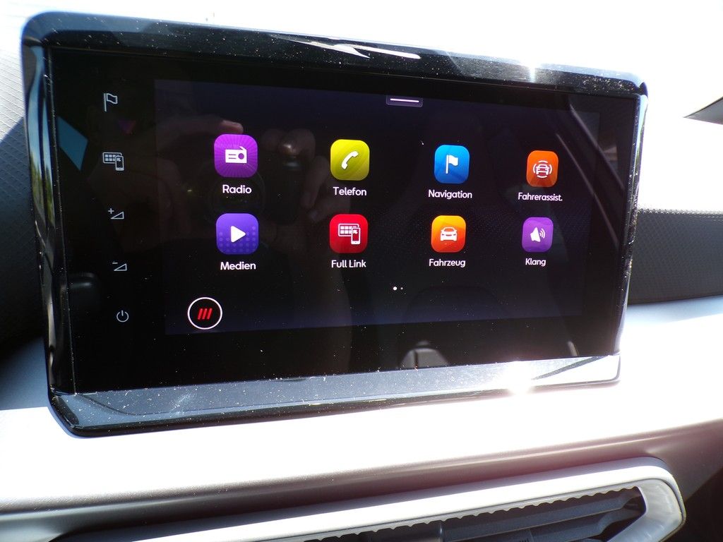 Fahrzeugabbildung SEAT Arona 1.5 TSI FR Black Edition DSG