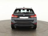 BMW X1 sDrive 18 d Advantage LED Sitzheizung Kamera - BMW X1 mit Diesel-Antrieb: Stoff, Freisprecheinrichtung, mit Klimaautomatik