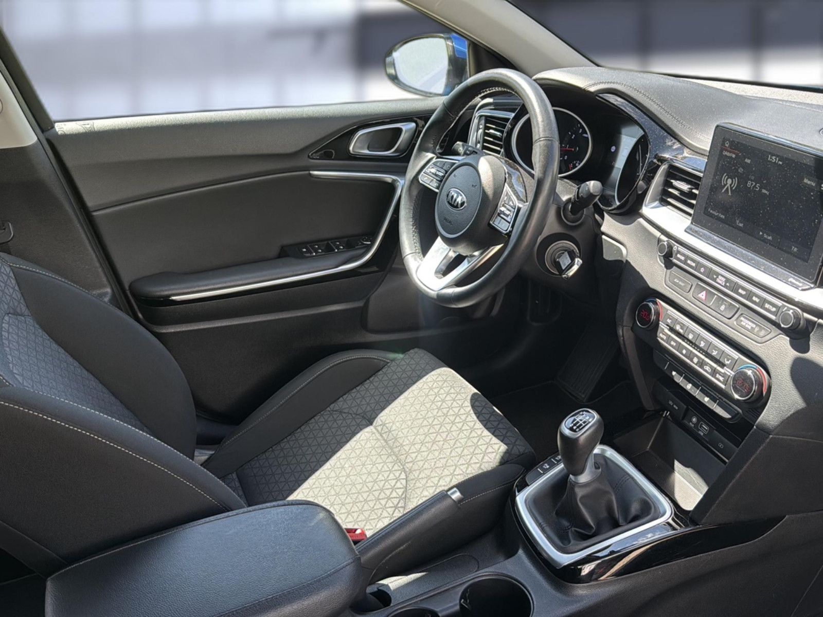 Fahrzeugabbildung Kia cee'd 1.4 TGDI Vision/ 1. Hand