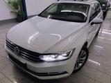Volkswagen Passat 2.0 TDI*4MOT*AUT*HIGHL*PAN*ACC*LED*KAMER - Volkswagen Passat Variant in Köln