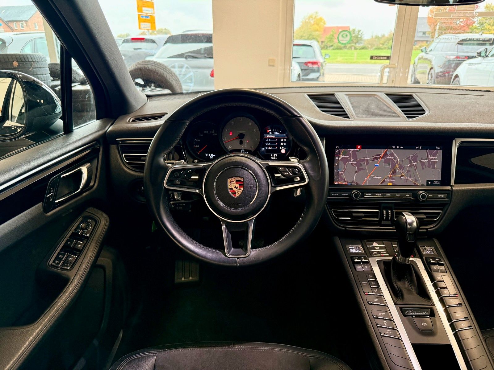 Fahrzeugabbildung Porsche Macan S PDK AHK/21"Zoll/DAB/LED