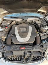 Mercedes-Benz Mercedes C230 V6 - Mercedes-Benz C 230 mit Benzin-Antrieb: Limousine, Schaltgetriebe