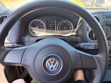 Volkswagen Tiguan - 11