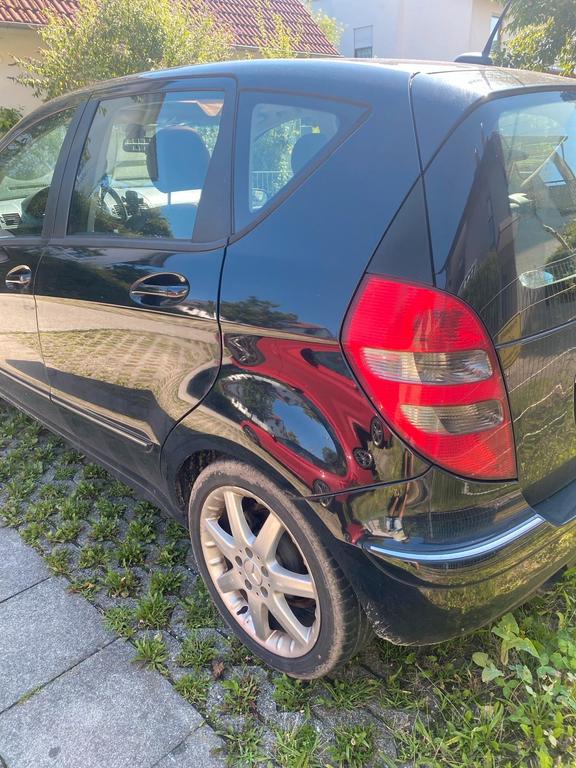 Mercedes-Benz A 200