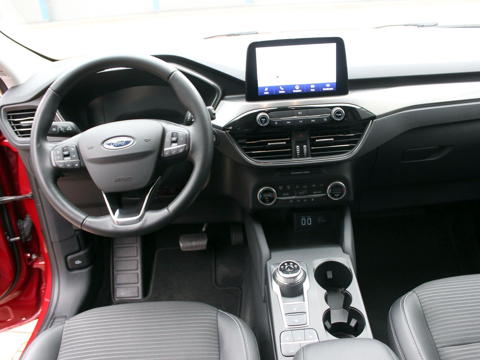 Fahrzeugabbildung Ford Kuga Plug-In Hybrid Titanium X 2,5 Duratec
