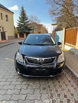 Toyota Avensis Combi 2.0 D-4D - - Toyota Avensis aus 2009 mit Diesel-Antrieb