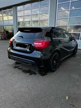 Mercedes-Benz A 220d 4 Matice Panoramaschiebedach Standheizung - Mercedes-Benz A 220 aus 2015