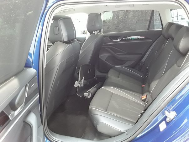 Volkswagen Passat Variant - Bild 7