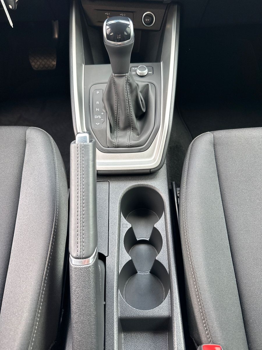 Fahrzeugabbildung Audi A1 35 TFSI Sportback Aut. NAV+PDC+DAB+VCOCKPIT