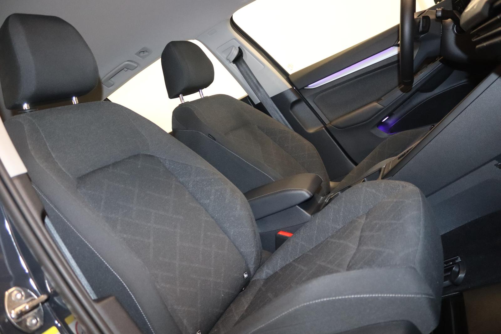 Volkswagen Golf VIII Life eTSI-Virtual-NAV-Apps-LED-ACC-AHK, миниатюра 10